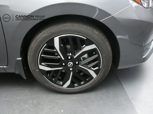 New 2025 Nissan Versa SR w/ Trunk Package image 28