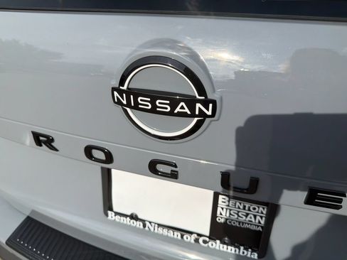 Certified 2026 Nissan Rogue Dark Armor FWD image 36
