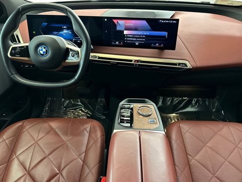 Certified 2023 BMW iX xDrive50 w/ Premium Package image 27