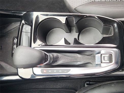 Certified 2024 Chevrolet Trax LT w/ Sunroof Package image 20