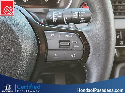 Certified 2023 Honda Pilot Touring image 12