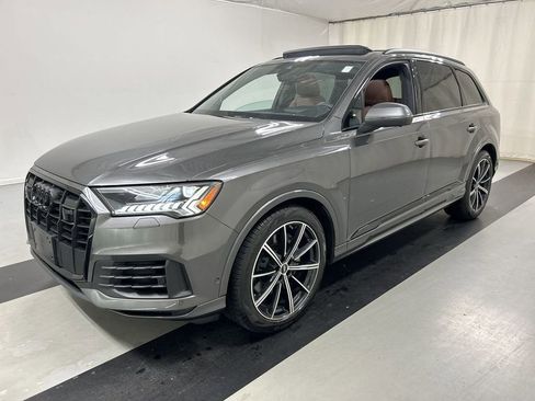 Used 2023 Audi Q7 3.0T Prestige w/ Prestige Package image 5