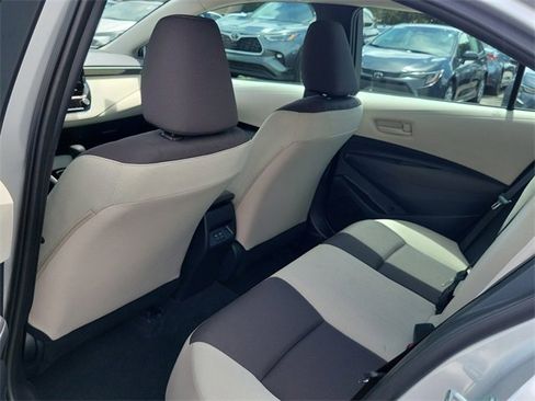 Used 2025 Toyota Corolla LE image 7