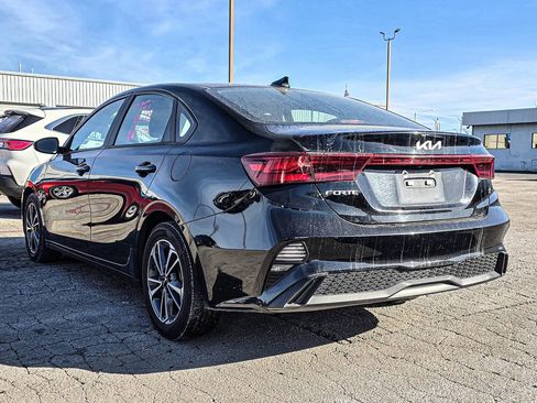 Used 2023 Kia Forte LXS image 4