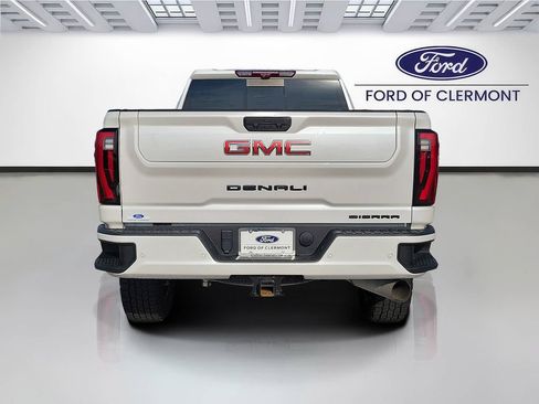 Used 2024 GMC Sierra 3500 Denali w/ Denali Reserve Package AWD/4WD image 4