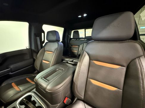 Used 2020 GMC Sierra 1500 AT4 w/ AT4 Premium Package image 13