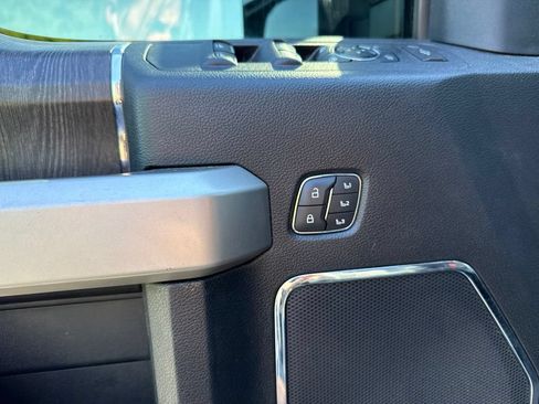 Used 2021 Ford F350 Lariat w/ Lariat Ultimate Package AWD/4WD image 13
