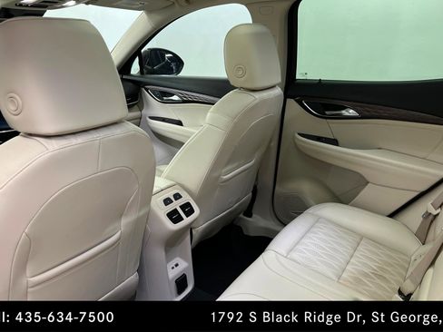 Used 2023 Buick Envision Avenir image 19