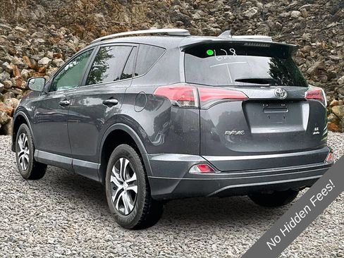 Used 2016 Toyota RAV4 LE AWD/4WD image 10