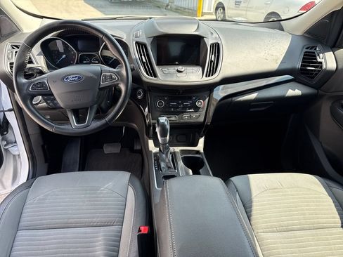 Used 2019 Ford Escape SE AWD/4WD image 14