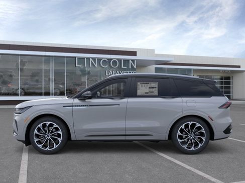 New 2026 Lincoln Nautilus Reserve AWD/4WD image 3
