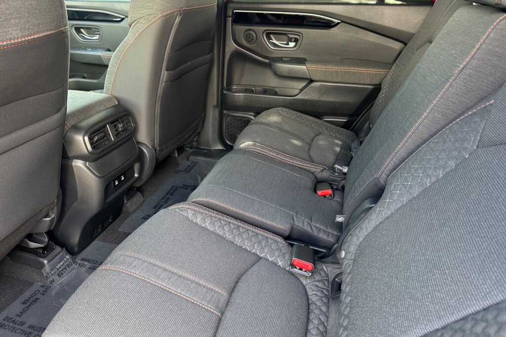 New 2026 Honda Pilot Sport image 13