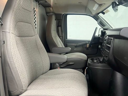New 2026 Chevrolet Express 2500 Extended w/ Driver Convenience Package RWD image 21
