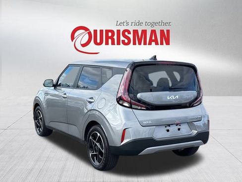 Used 2023 Kia Soul EX image 4