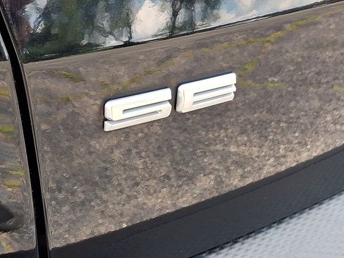 Used 2021 Ford Escape SE FWD image 23