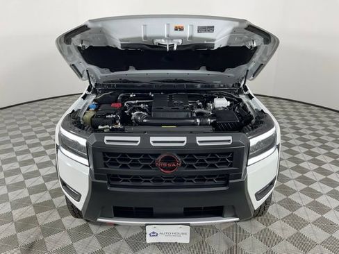 Used 2026 Nissan Frontier PRO-4X AWD/4WD image 14