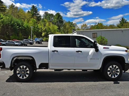 New 2026 Chevrolet Silverado 2500 Custom w/ Custom Value Package AWD/4WD image 6