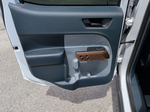 Used 2022 Ford Maverick Lariat FWD image 30