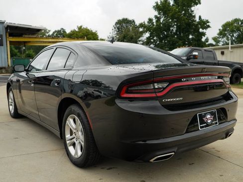 Used 2023 Dodge Charger SXT RWD image 4