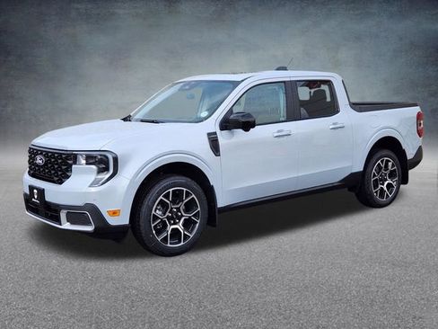 New 2026 Ford Maverick Lariat image 3