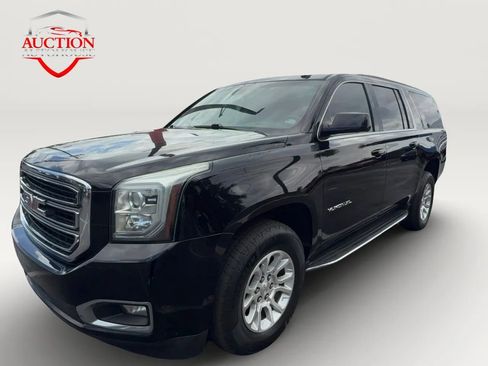 Used 2018 GMC Yukon XL SLT RWD image 1