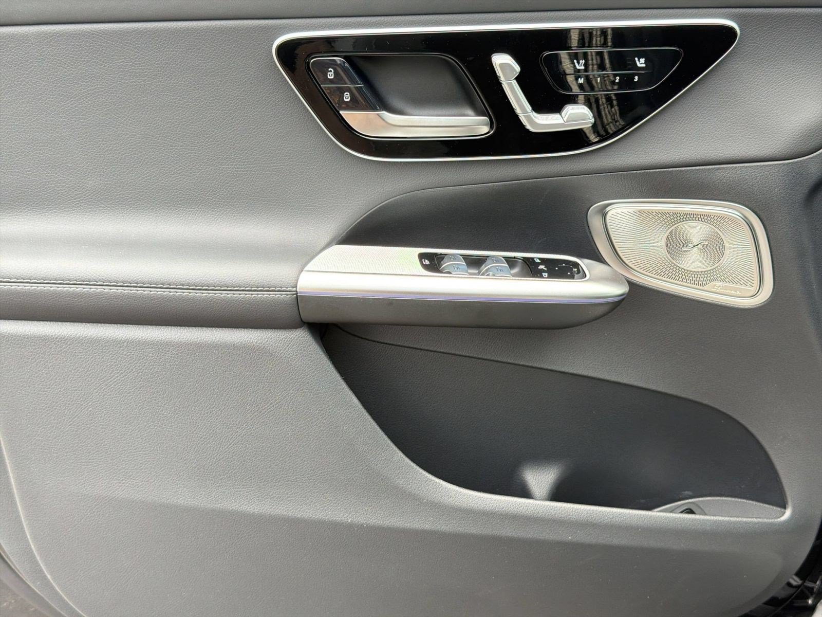 Used 2026 Mercedes-Benz GLC 300 image 17