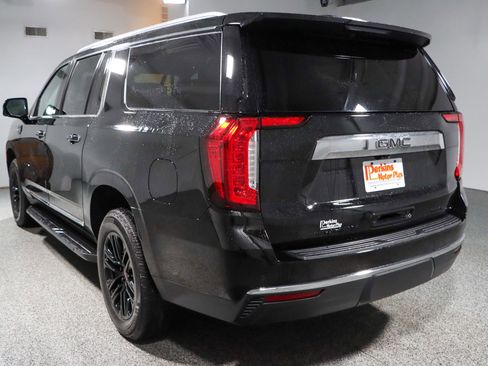 Used 2021 GMC Yukon XL SLT w/ SLT Premium Package AWD/4WD image 9