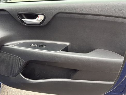 Used 2020 Kia Rio S image 30