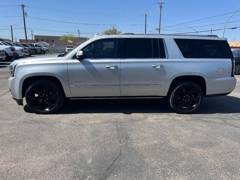 Used 2017 GMC Yukon XL Denali w/ Open Road Package RWD image 9