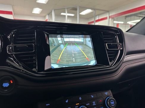 Certified 2023 Dodge Durango GT image 24