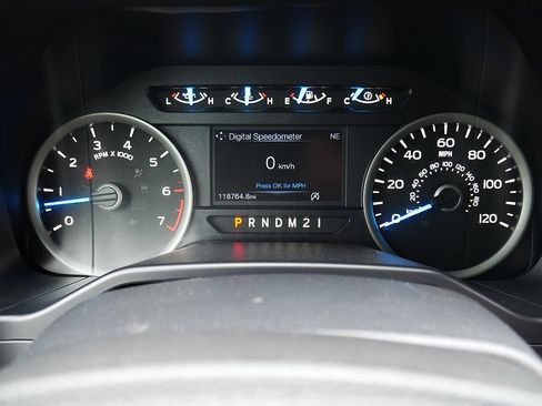 Used 2015 Ford F150 XLT w/ Equipment Group 302A Luxury AWD/4WD image 31
