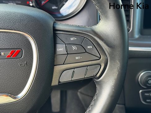 Used 2019 Dodge Charger SXT image 16