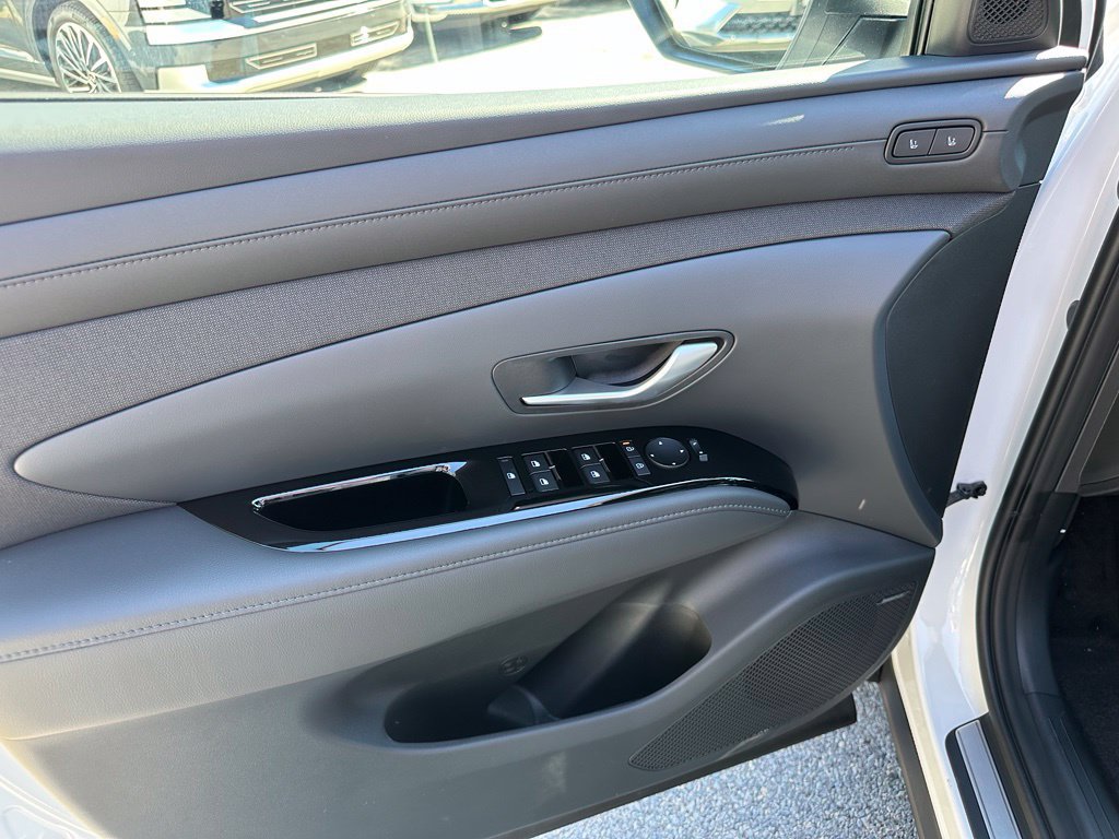 New 2026 Hyundai Tucson Limited AWD/4WD image 13