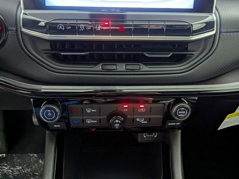 New 2026 Jeep Compass Latitude image 23