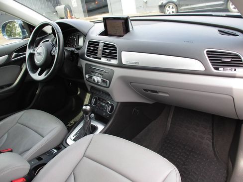 Used 2016 Audi Q3 2.0T Premium Plus w/ Technology Package AWD/4WD image 53