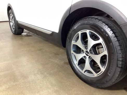 Used 2022 Kia Telluride EX AWD/4WD image 17