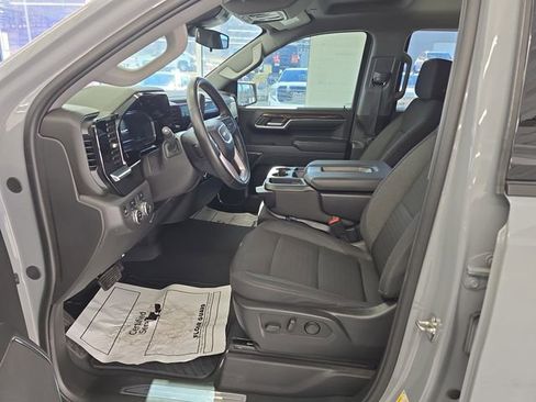 Used 2024 GMC Sierra 1500 Elevation image 13