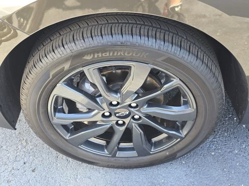 Used 2023 Chevrolet Equinox RS image 8