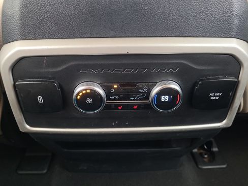 Used 2024 Ford Expedition Max Limited AWD/4WD image 31