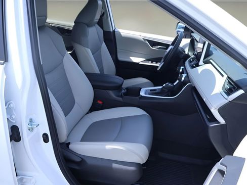 Certified 2024 Toyota RAV4 XLE Premium AWD/4WD image 17
