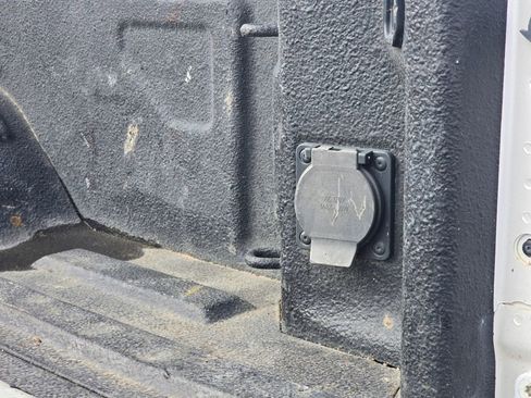 Used 2021 GMC Sierra 2500 SLT w/ SLT Premium Package image 18