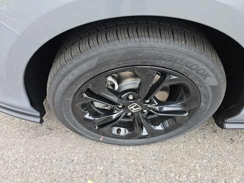 New 2025 Honda Accord SE image 18