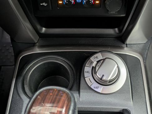 Used 2022 Toyota 4Runner Limited image 11