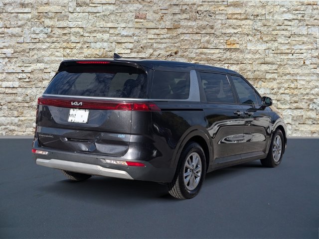 Used 2022 Kia Carnival LX FWD image 5