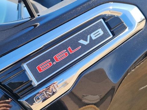 Used 2022 GMC Sierra 2500 Denali w/ Technology Package image 11