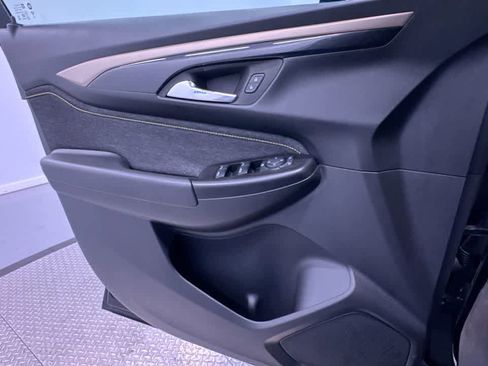 Used 2024 Chevrolet TrailBlazer ACTIV image 29