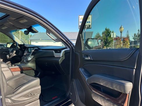 Used 2019 GMC Yukon SLT w/ Open Road Package image 11