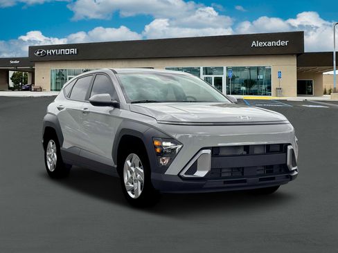 New 2026 Hyundai Kona SE FWD image 11