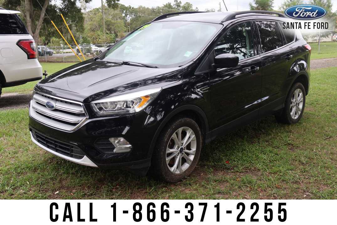 Used 2019 Ford Escape SEL AWD/4WD image 2