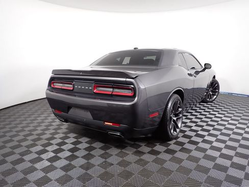 Used 2019 Dodge Challenger SXT RWD image 15